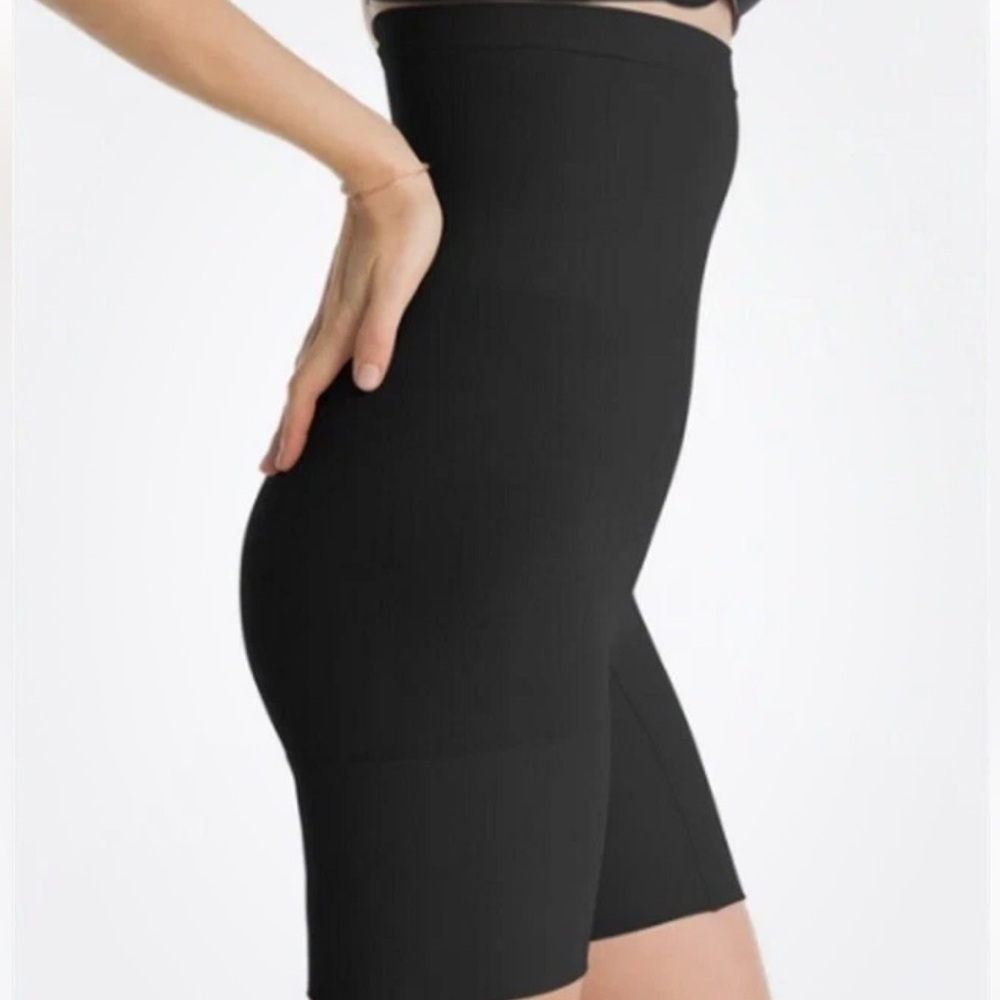 Spanx Higher Power Shorts #2745 Large Very Black NEW